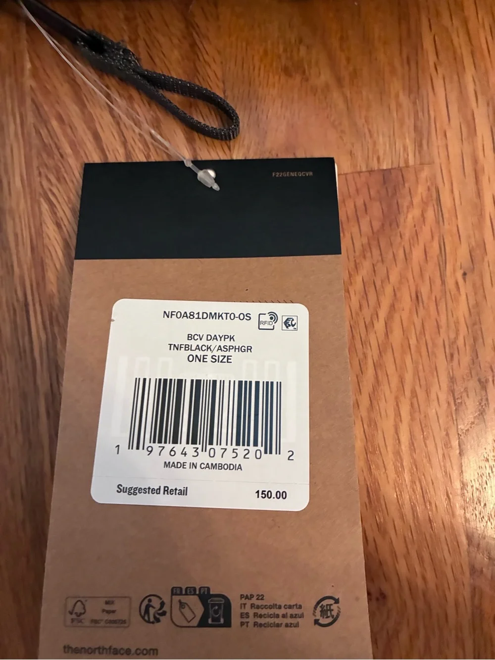 The North Face Base Camp™ Voyager Daypack - 26L Black NWT